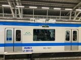 書かれた文字以外は日本の地下鉄電車のようだ（筆者撮影）