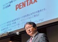 ペンタックス身売りで終わらない“デジカメ再編ドミノ”