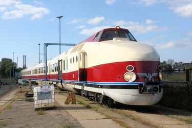 東ドイツの超特急｣よみがえらせたファンの執念 朽ちた車両を動く状態に