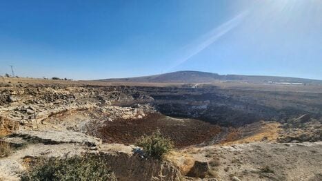 〈宇宙×鉄道〉線路が突然消える恐怖を｢宇宙の目｣が防ぐ！ OKIが衛星データ×センサーで狙うインフラ監視技術に熱視線