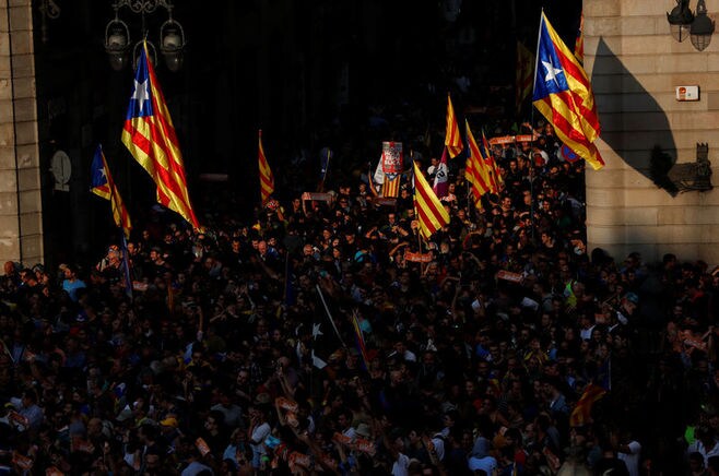 カタルーニャ州がスペインからの独立を宣言