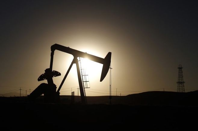 原油先物相場｢OPEC減産合意｣で8％超の急伸
