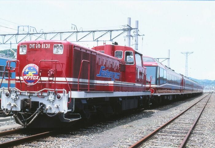 JR九州の「パノラマライナー・サザンクロス」