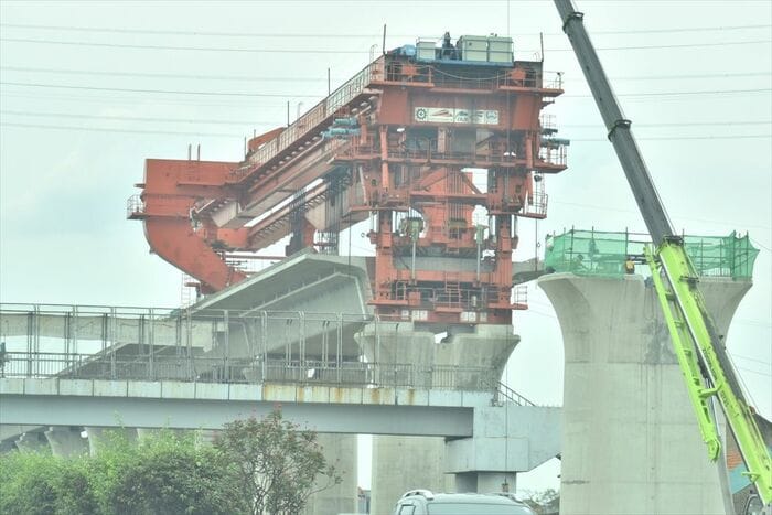 特殊クレーンは工期短縮に効果があり、MRTも