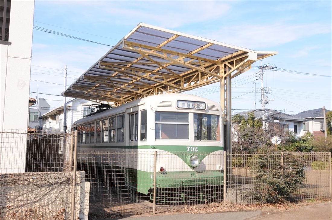 市電通りの近くには、川崎市電を保存している桜川公園がある（筆者撮影）