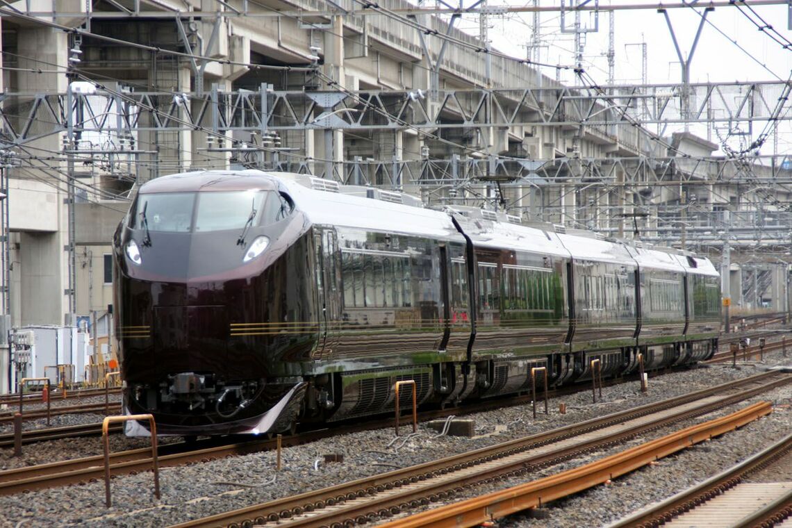 お召列車としても運用されるE655系「なごみ（和）」（撮影：南正時）