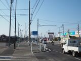 新青梅街道はモノレール軌道を通すための拡幅用地確保が進んでいる（記者撮影）