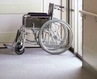 『遠距離介護』が働き盛りを襲う！　仕事との両立に悩む人が急増