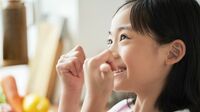 手をかけすぎる子育てが逆効果に？ “頑張る親”にこそ知ってほしい「戦略的ほったらかし教育」のススメ《戦略的の意味とは？》