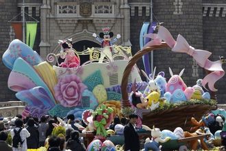 東京ディズニー､｢30周年反動減｣が小幅に