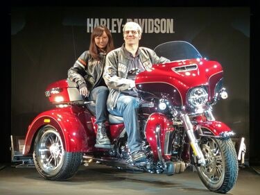 ハーレー FLHTC トライク 3輪 （普通免許MT） ハーレーが｢3輪バイク｣を