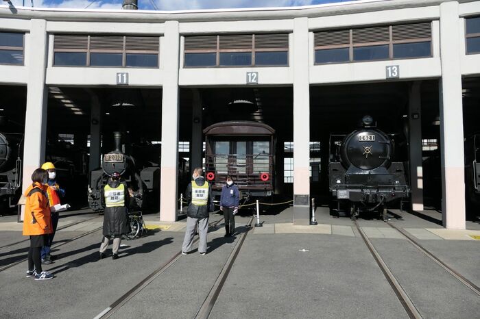 12番線の「マイテ49形2号車」