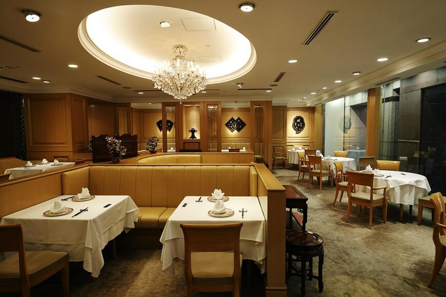 銀座アスター本店の店内①