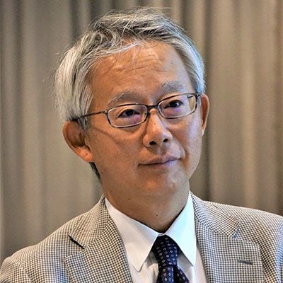 堀江重郎（ほりえ・しげお）順天堂大学大学院 泌尿器外科学 教授男性ホルモンの低下に起因する疾患の診断と治療を行う日本初の男性外来「メンズヘルス外来」を立ち上げるなど、日本の泌尿器科医療の第一人者。泌尿器科学や救急医学、腎臓学、男性医学を学び、日米で医師免許を取得。泌尿器科の手術は、がん、腎移植、外傷後の尿道再建、腹腔鏡手術、内視鏡手術など、海外を含む9つの病院で研鑽を積む。日本泌尿器科学会、日本癌治療学会、日本内視鏡学会、日本性機能学会、日本抗加齢医学会、日本Men’s Health医学会に所属。厚労省「性差にもとづく更年期障害の解明と両立支援開発の研究」における男性更年期障害の研究を担当（写真：本人提供）