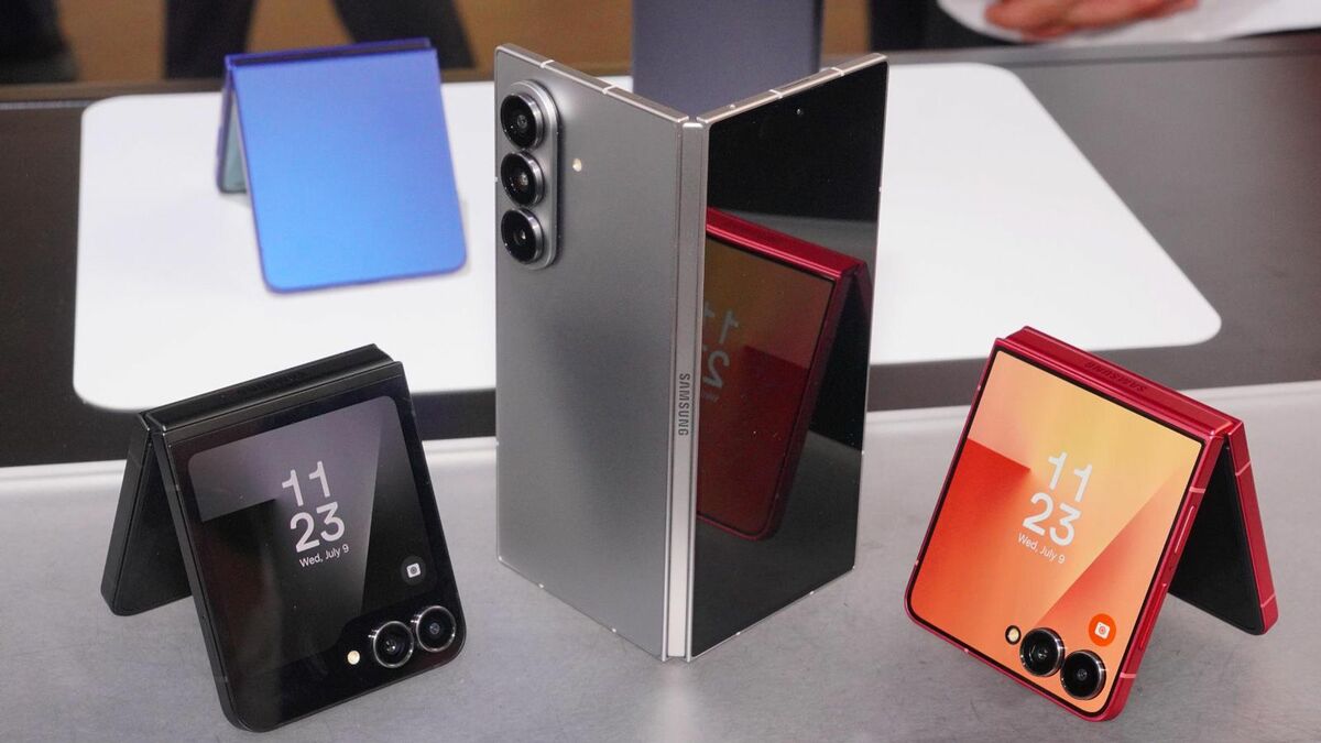 世界で折りたたみスマホ競争が激化。サムスンは初の廉価版Galaxy Z