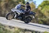 コーナリングでの抜群の安定感とライントレースの正確性はGSならでは