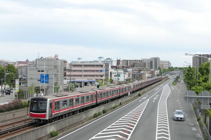 大阪メトロ御堂筋線と相互直通運転をしている