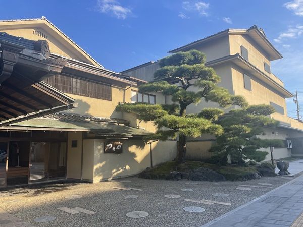 小田絵里香女将 