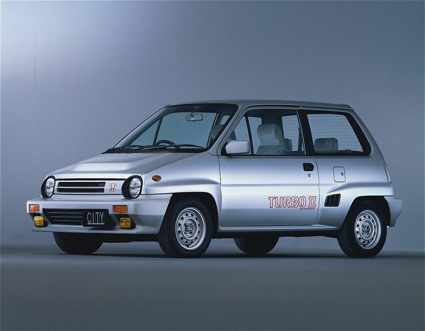 1983年発売のシティ・ターボⅡ（写真：本田技研工業）