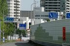 千里中央駅方面へ下る坂