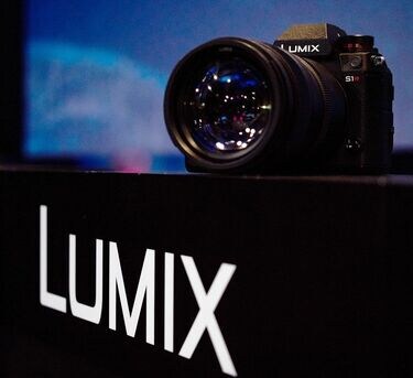 パナ渾身の高級ミラーレス｢LUMIX S1｣の凄み ライカ・シグマと組みプロ