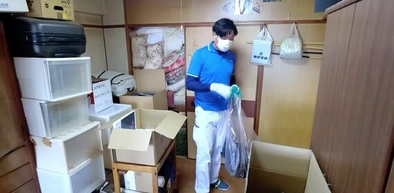モノ屋敷