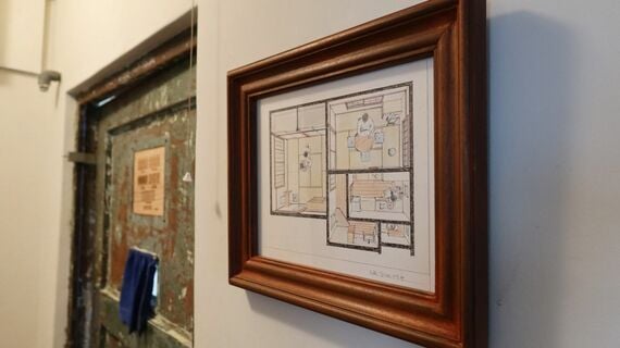 見学用に用意された部屋の入口